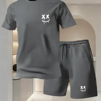 Ljetni muški sportski i slobodno vrijeme odijelo sa šarenim uzorkom lica, labava majica sa kratkim rukavima, kratke hlače za trčanje sa brzim sušenjem  Muški ljetni sportski komplet s osmijehom, labava majica, kratke hlače za trčanje