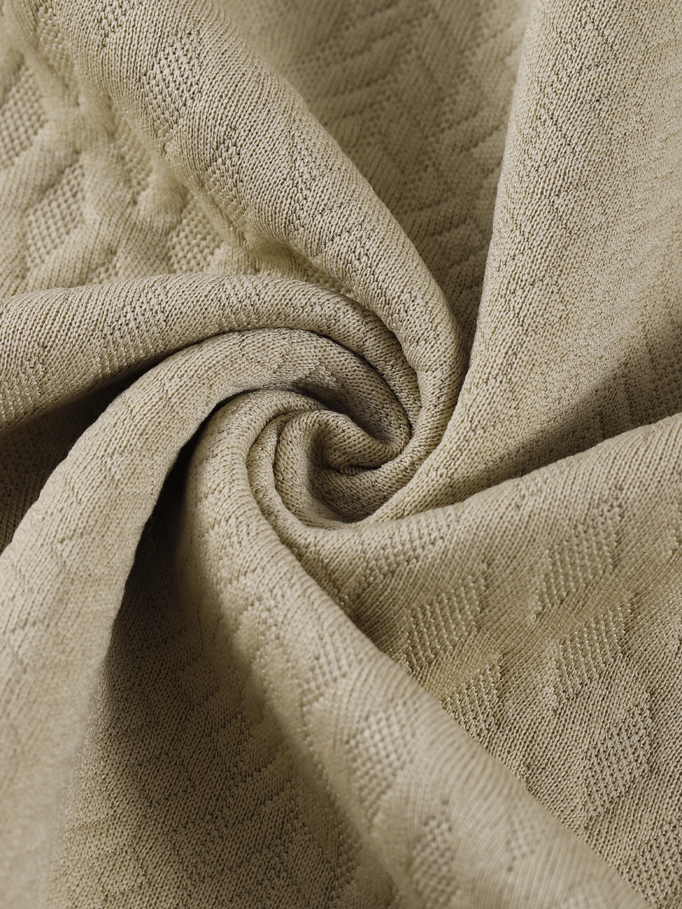 "Novo Letnje Muško Odelo sa Kratkim Rukavima i Džepom za Sport i Opustenu Odevnu Kombinaciju" - Slika 4