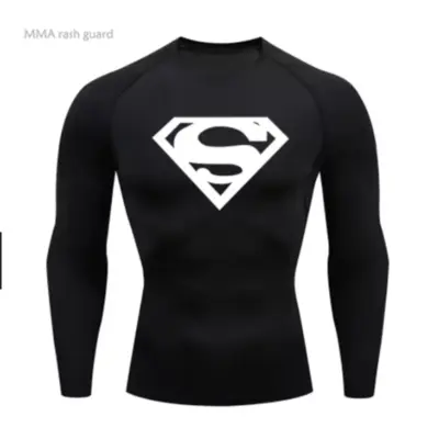 Kratki sportski kompresioni T-shirt za muškarce.
