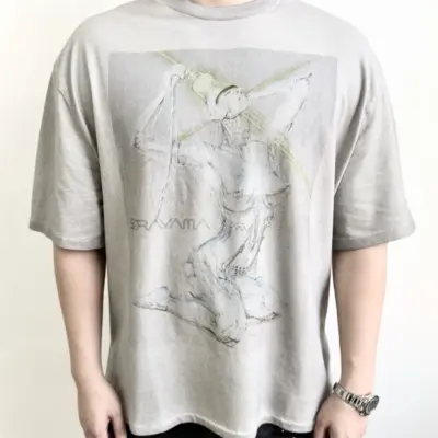 Kvalitetna Vintage Majica SAINT za Muškarce i Žene