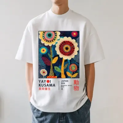 "Letnja cvetna majica Yayoi Kusama"